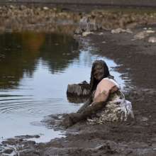 JD and Messy Andi: A Beautiful Bride in the Mud!