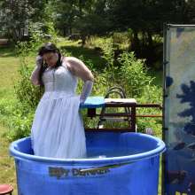 JD and Messy Andi: A Beautiful Bride Gets Dunked!