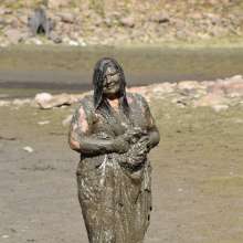 JD and Messy Andi: A Beautiful Bride in the Mud!