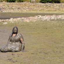 JD and Messy Andi: A Beautiful Bride in the Mud!