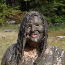 JD and Messy Andi: A Beautiful Bride in the Mud!