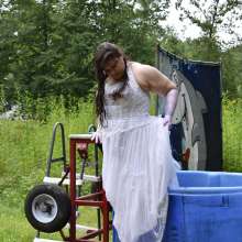 JD and Messy Andi: A Beautiful Bride Gets Dunked!