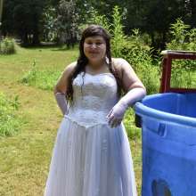 JD and Messy Andi: A Beautiful Bride Gets Dunked!
