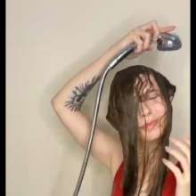 007buddy: Wetlook in Red