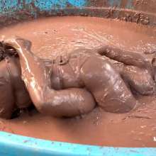 Messygirl: Jani Vs Zoey Mud Wrestling