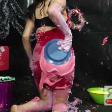 Ready2Wam Studio: Messy Christmas Edition: Monica