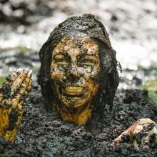 dlodoski: "Help Us Jungle Girl!"--Photos