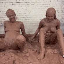 Messygirl: Mud Girls Dakota and Cassandra