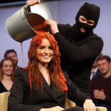 schneider: Mystery buckets gameshow