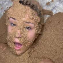 Slimed Models: Scarlett Coated in Dog Food