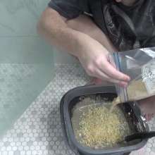 mhop: Sloppy Bucket Game, One Super Messy Bucket!
