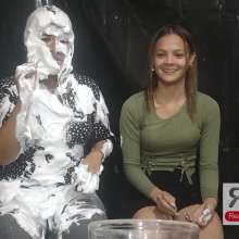 Ready2Wam Studio: Toss the Coin Messy Game with Maya and Diana