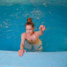 Wet Live Team: Totally Wet in the Pool and I'm a Hot Babe