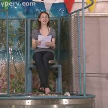 doctor_splash: New Dunk Tank Download Featuring Jen in Jeans and a T-shirt