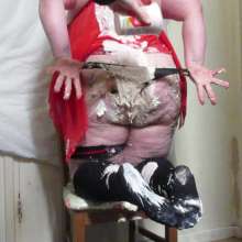 Donnylad: Violet Cake Sitting
