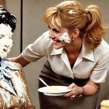 skirtpie: More office pieings