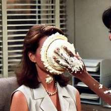 skirtpie: More office pieings