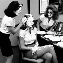 skirtpie: More office pieings