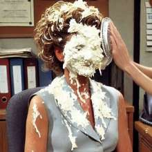 skirtpie: More office pieings