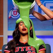 h361361: Freshmen green slimed