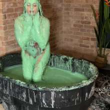 Alana SexyMessyBabes: Alana Slime Pool