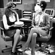 skirtpie: More office pieings