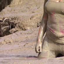 FOXY: Fantastic mud video with Adele
