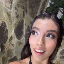 007buddy: Latina Emely in Shower