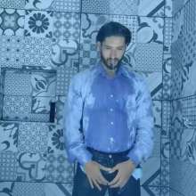 WETColours: Isaak in Long Shower in Jeans with Two Shirt Changes