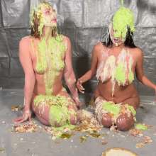 Slimed Models: Ivy and Kali Nasty Pied and Slimed Nude