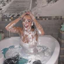 TheGungeZone: Lauren's Slime Bath and Pies