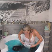 TheGungeZone: Lauren's Slime Bath and Pies