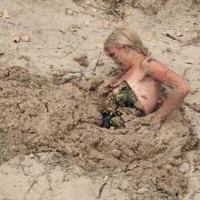 QS4Ever: Lucy Kitty in Beach Sand Trap