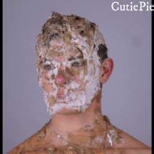 Cutiepied-production: Pierrot 6 : Face Pushed into Pies