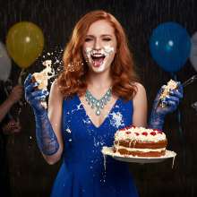 Sleazoid44: Cake Fight!