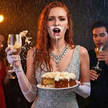 Sleazoid44: Cake Fight!