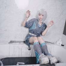 RSSRuinStreetStyle: Angelic Messy Girl Black Slime Bath--Her Outfit Gets Super Shiny