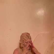 Slimed Models: Scarlett Slimed With Dog Food