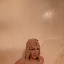 Slimed Models: Scarlett Slimed With Dog Food
