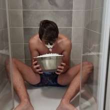 NynoGunge: Shaving Cream Fun Naked!