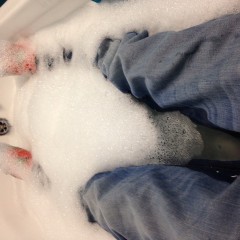 jamcustard22: Relaxing clothed bath after work