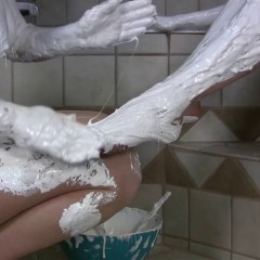 DIDVP_Leila: Two models play with marshmallow fluff