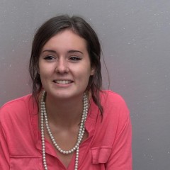 leonmoomin: Mia JustPied