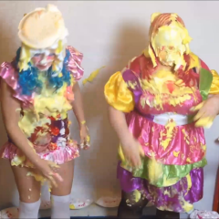 CandyCustard: Candy and Maria pie each other as clowns!