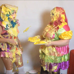 CandyCustard: Candy and Maria pie each other as clowns!