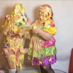 CandyCustard: Candy and Maria pie each other as clowns!