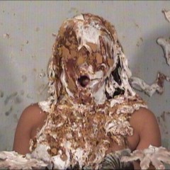 Anglefan.com: Amazing Luisa pie scene