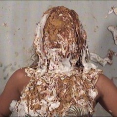 Anglefan.com: Amazing Luisa pie scene