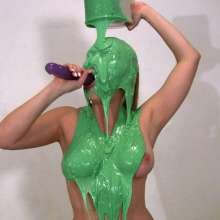 Messygirl: Amy Takes it Deep