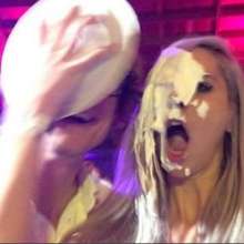Pinhead: Valentine's day pie fight